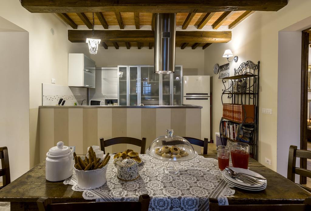 La Rugantina Hotel Cortona Bagian luar foto